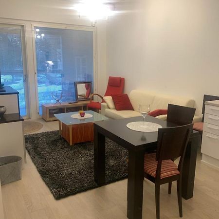 Modern Apartment Nearby Airport Вантаа Екстериор снимка